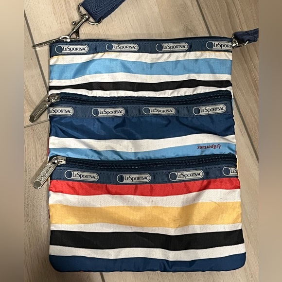 LESPORTSAC CROSSBODY - Picture 1 of 3